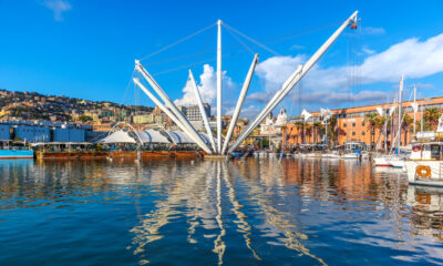 Il porto antico e il Bigo (ascensore panoramico progettato da Renzo Piano) di Genova