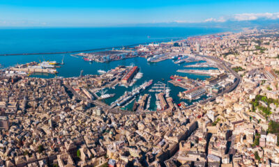 Veduta dall'alto del porto di Genova - Diga foranea